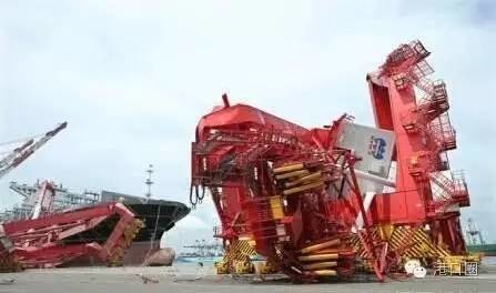 4台桥吊损毁!高雄港遭台风重创 损失超10亿台币丨港口圈