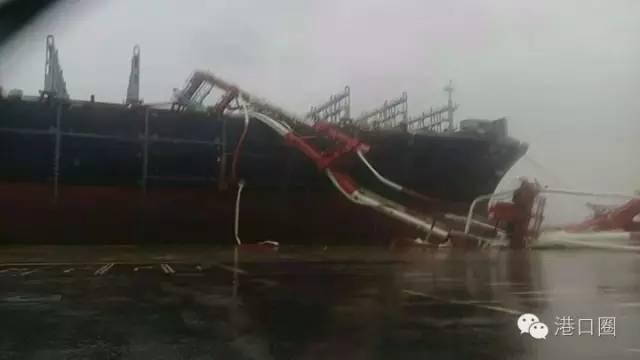 回顾港口机械史最大灾难:11台港机损毁 港口瘫痪 厂商退出港机市场丨港口圈