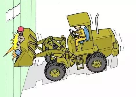 强烈推荐！叉车司机事故案例汇总