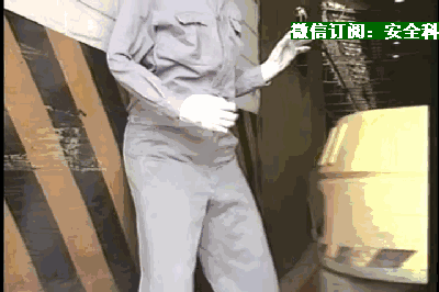 [事故案例]工人被卷进机械，旋转3分钟才被甩出来；地面血肉模糊