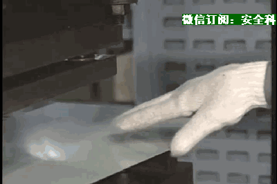 [事故案例]工人被卷进机械，旋转3分钟才被甩出来；地面血肉模糊