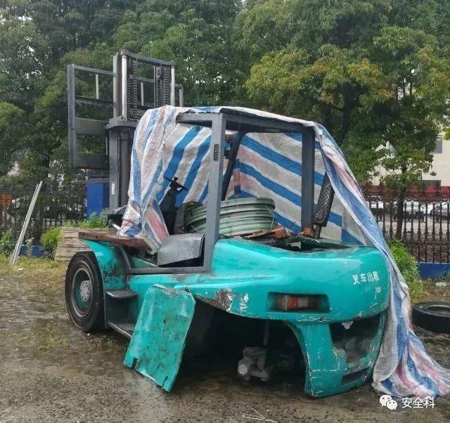 昆山叉车事故丨1.6吨配重滑向驾驶室,司机被活活挤死 事故丨昆山叉车1.6吨配重滑向驾驶室,司机被活活挤死