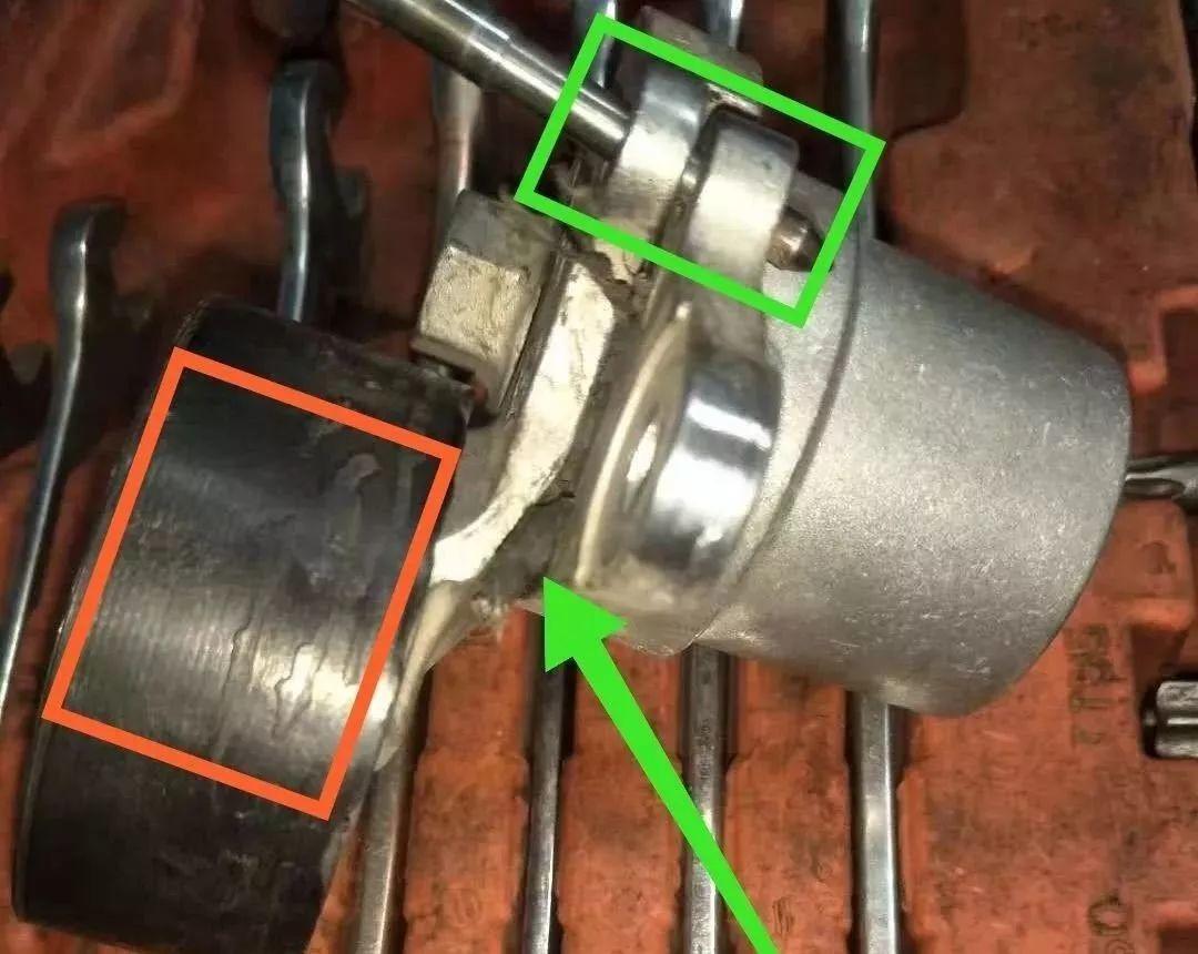 汽车的发电机皮带断了怎么办？迈腾车主就遇到了这个头疼的问题！