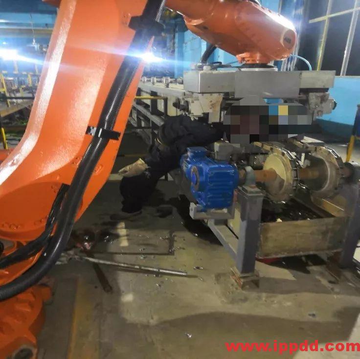 最新机械伤害事故案例及防止机械伤害事故培训PPT(视频、动图、PPT)