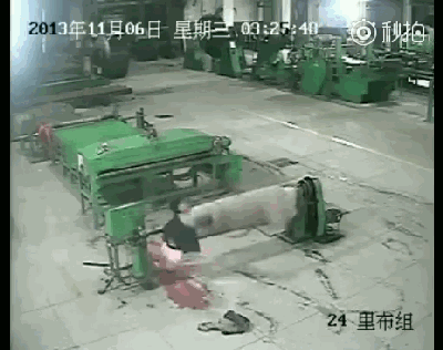 机械伤害到底该怎么防 | 案例:合肥一女工被升降平台挤压身亡!