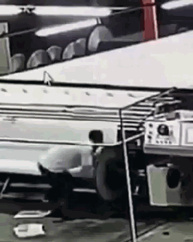 机械伤害到底该怎么防 | 案例:合肥一女工被升降平台挤压身亡!