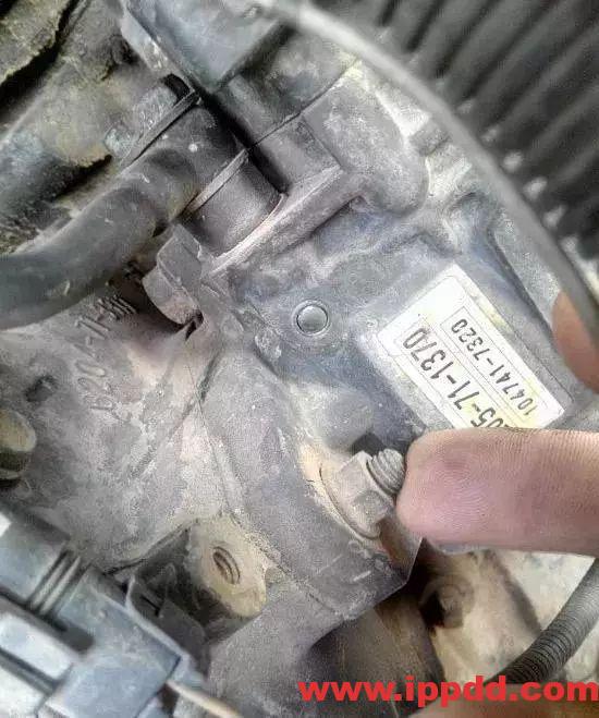 维修经验 | 发动冒白烟案例解析