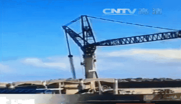 【案例】吊钩脱离砸死工人！[培训]吊装作业21个要点、48项禁忌、30个案例务必认真学习！