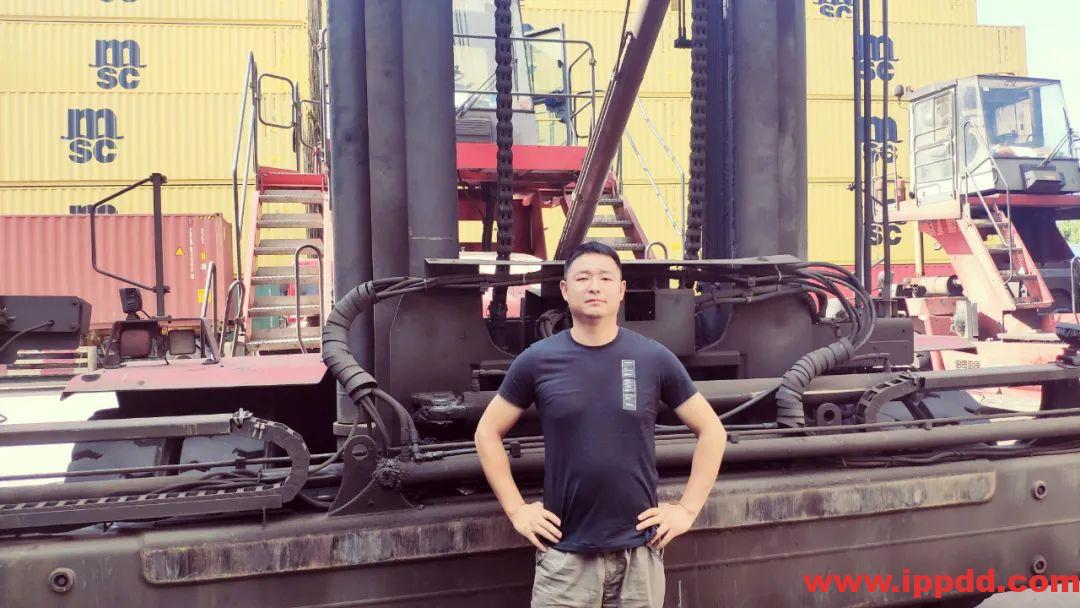 【快速维修故障案例及研讨类技术文】卡尔玛DRT450正面吊大臂起升动作慢的快速维修