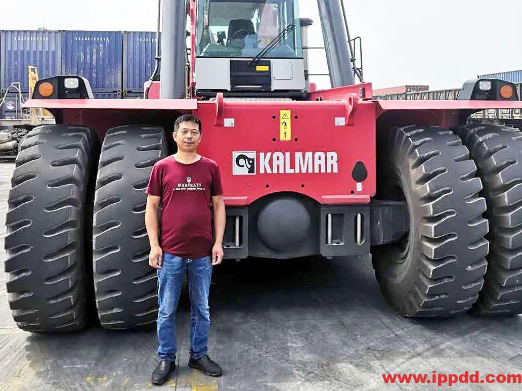 堆高机显示屏无显示、机车无法启动