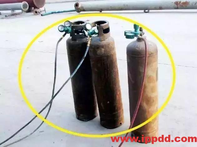 配电箱旁放乙炔瓶？罚！气瓶安全管理不到位，真的会要人命！