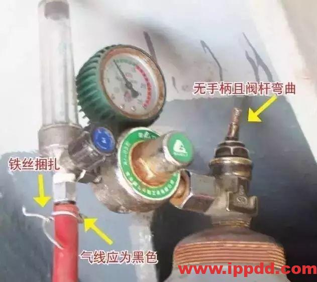 配电箱旁放乙炔瓶?罚!气瓶安全管理不到位,真的会要人命!