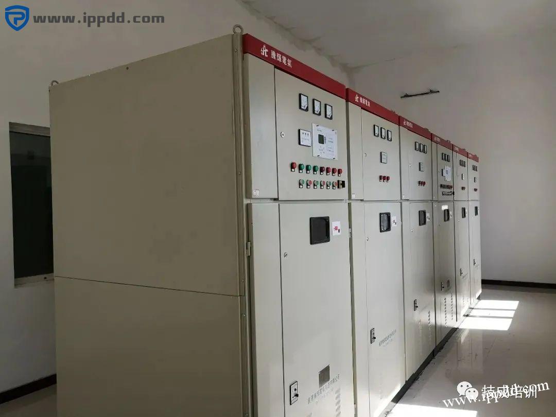 为什么要进行无功补偿？无功补偿的原理、形式是什么？