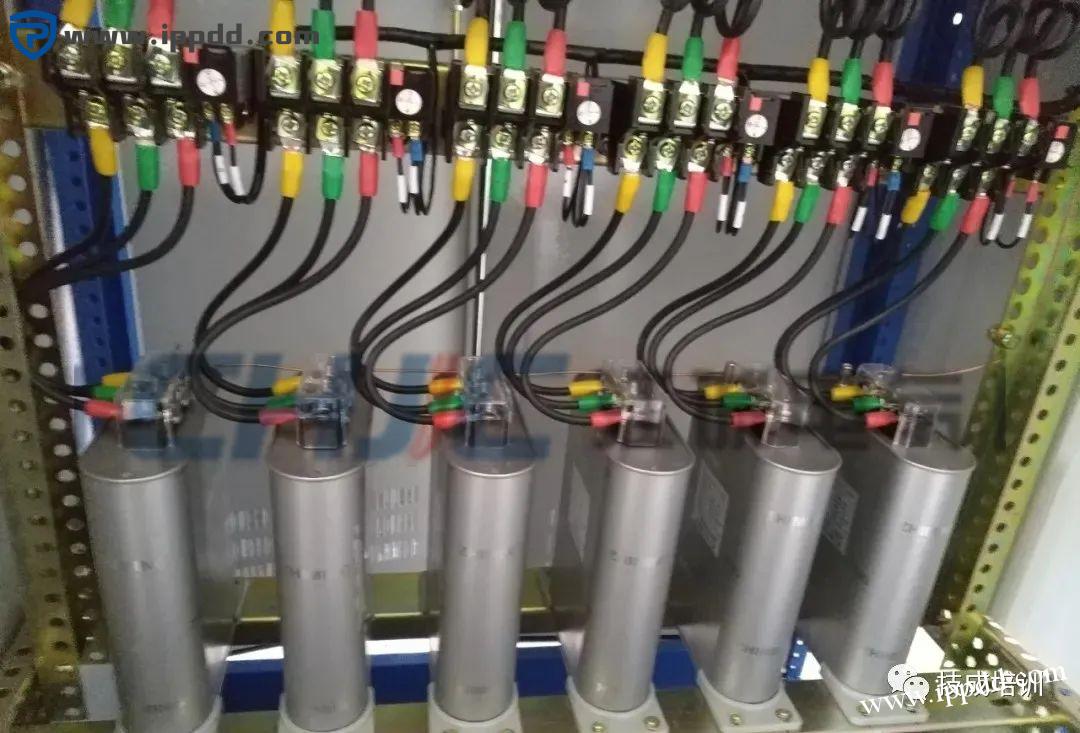 为什么要进行无功补偿？无功补偿的原理、形式是什么？