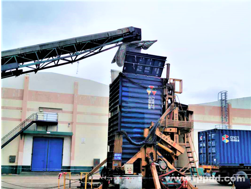 集装箱在散货装卸中的应用︱港口装卸机械