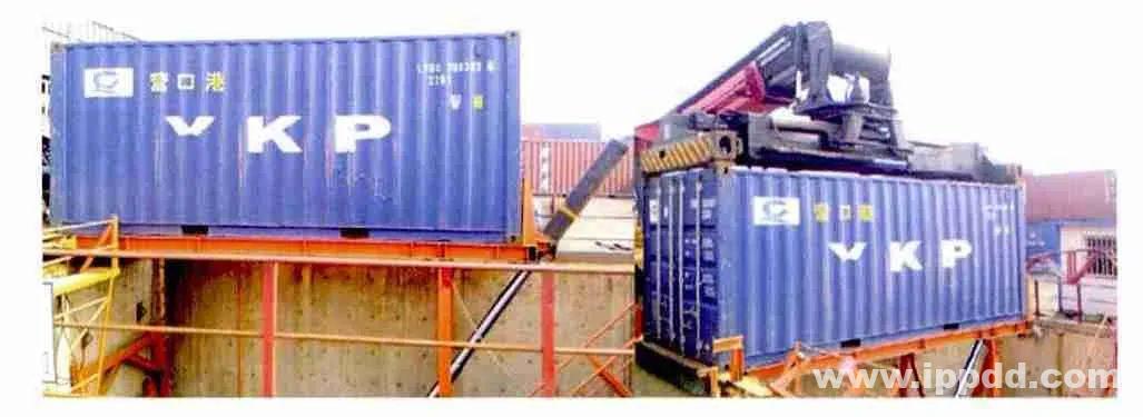 集装箱在散货装卸中的应用︱港口装卸机械
