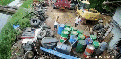 【以案说教】违规动火！一把火烧了厂房，处理结果来了！Illegal fire! A fire burned down the plant, and the results came! 