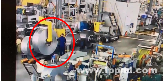 事故案例 | 起重机作业人员一次违规操作,酿成一起1人死亡、直接经济损失110万元事故