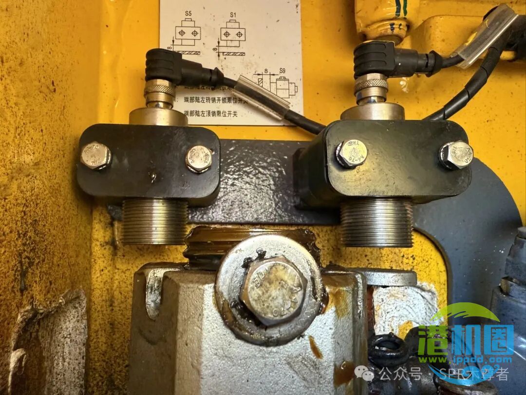 图说 | 吊具保养标准——吊具旋锁方箱