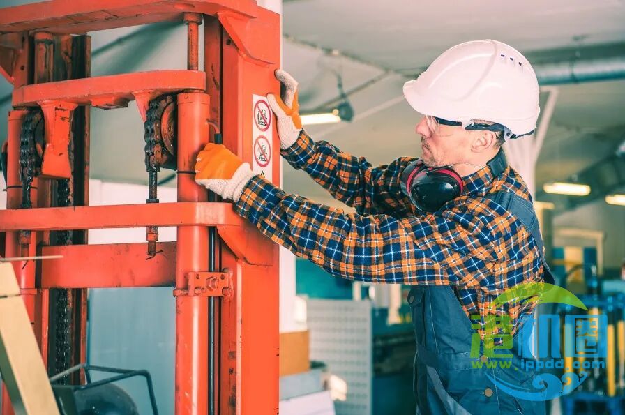 仓库叉车安全培训系列——环境设施篇