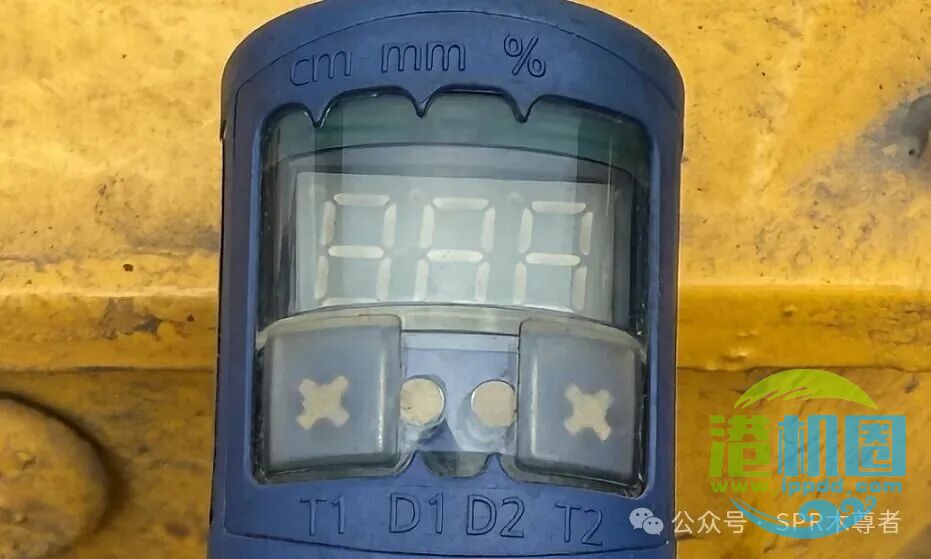 SPR木尊者 | 本港振华双箱吊具超声波传感器MIC+/DD/TC设定距离