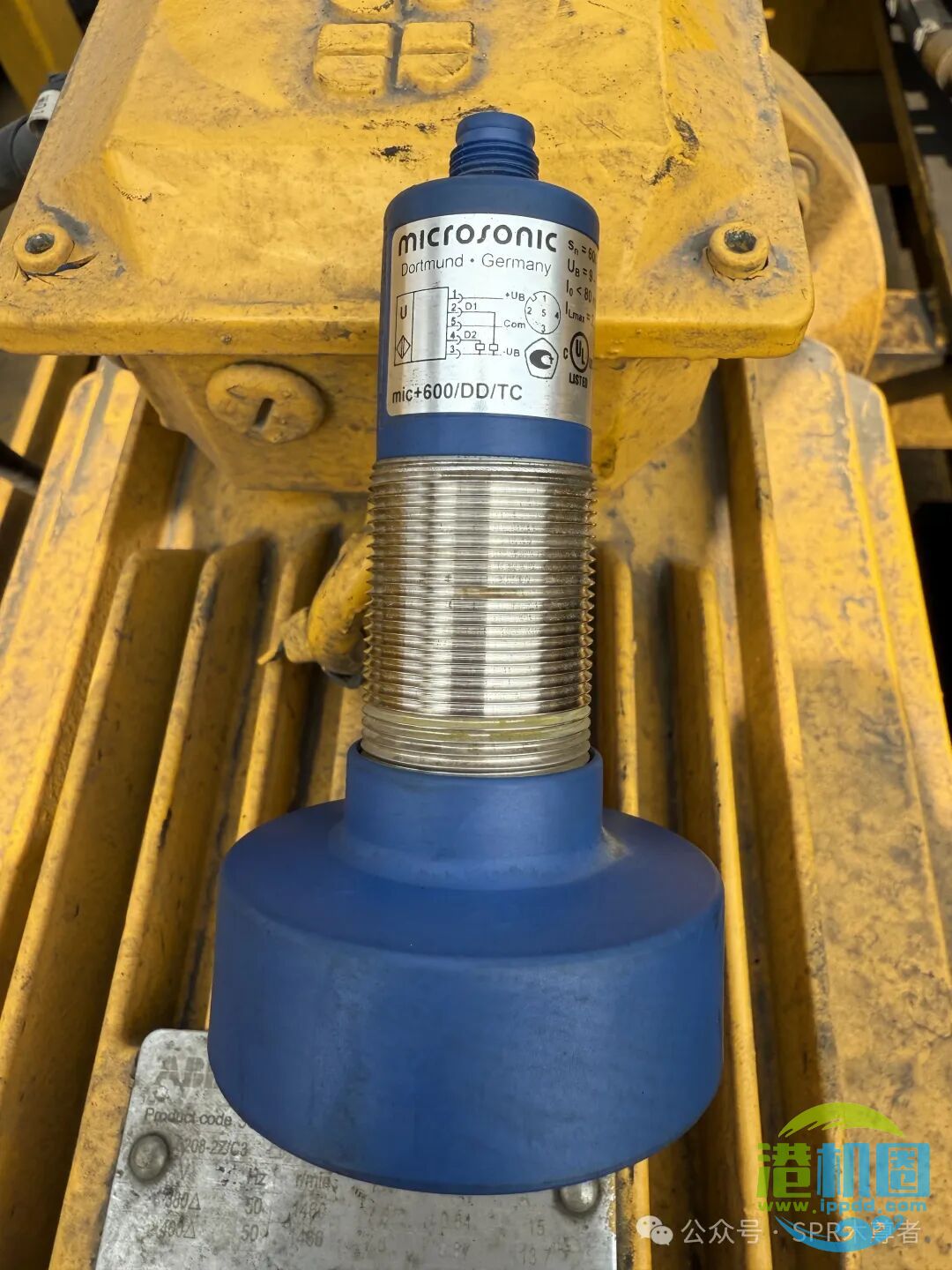 SPR木尊者 | 本港振华双箱吊具超声波传感器MIC+/DD/TC设定距离