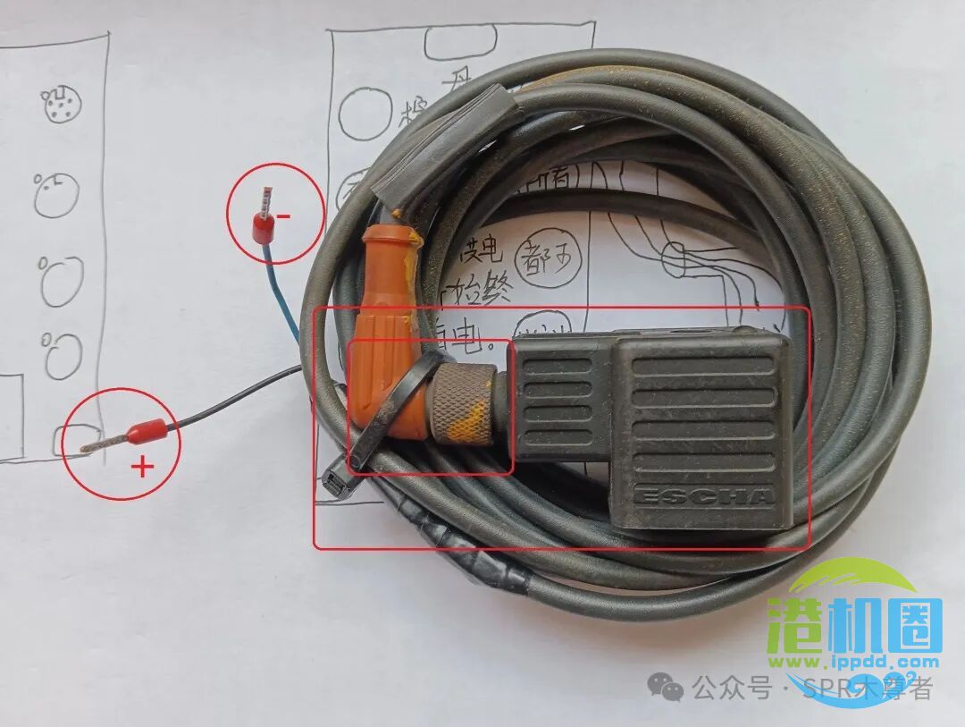 SPR木尊者 | 振华双箱吊具206#中锁下无动作