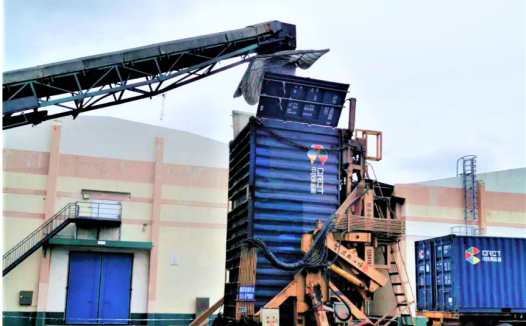 集装箱在散货装卸中的应用︱港口装卸机械