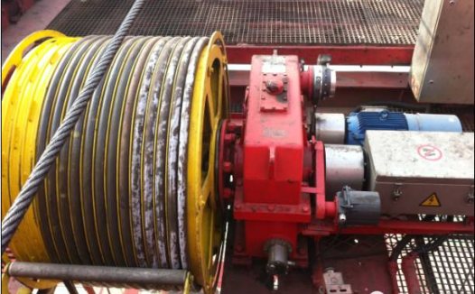 集装箱岸桥吊具卷缆全变频力矩改造方案研究与实施